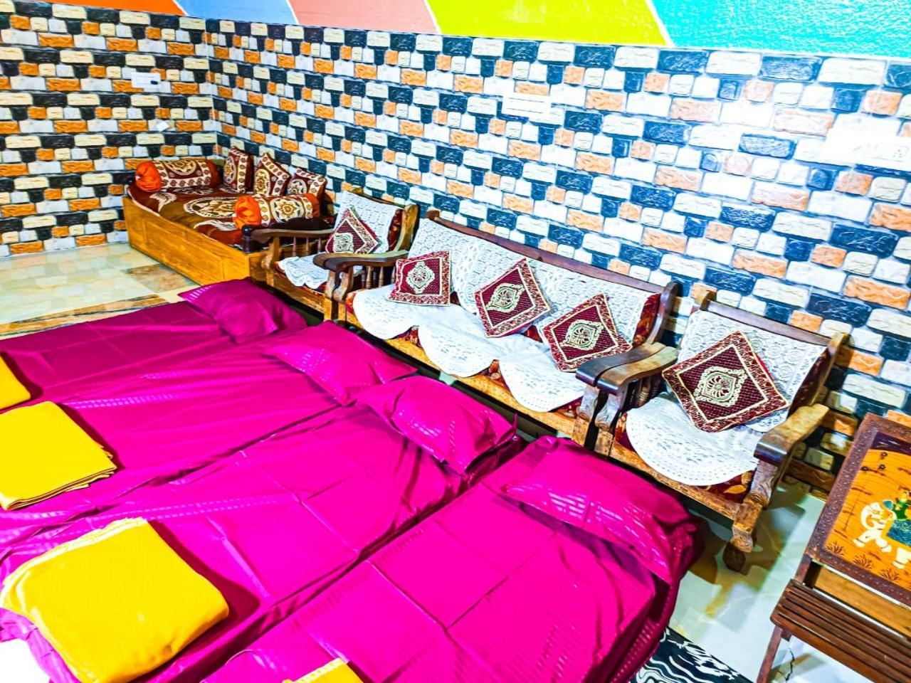 Sahara Family Homestay マイソール エクステリア 写真